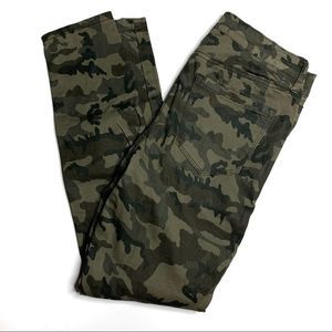 Ashley Mason sz 28 camo moto skinny pants